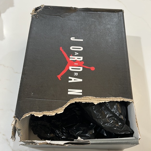 Jordan 11 Retro Jubilee size 6Y - Picture 10 of 10